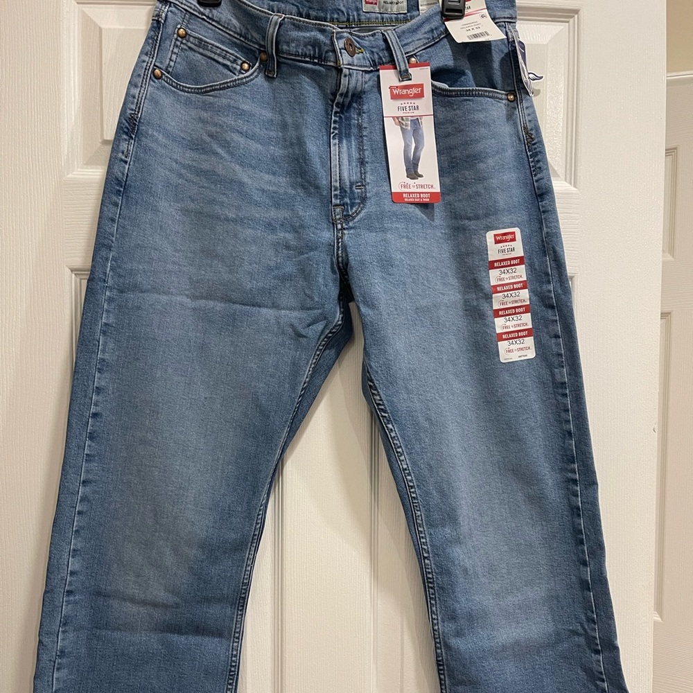 BUY ONE get ONE free New Wrangler Five Star Relaxed To Regular Boot Fit Jeans